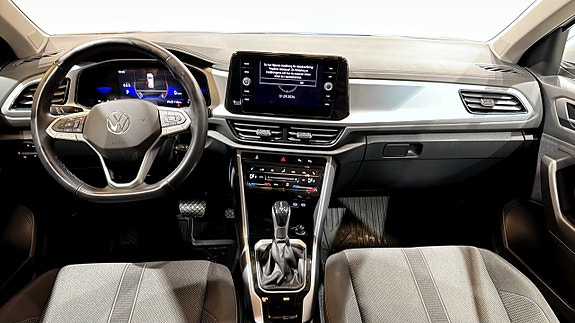 Volkswagen T-Roc 10 of 20