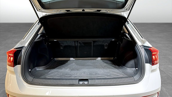 Volkswagen T-Roc 12 of 20