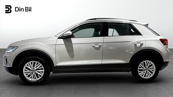 Volkswagen T-Roc 2 of 19