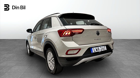 Volkswagen T-Roc 3 of 19