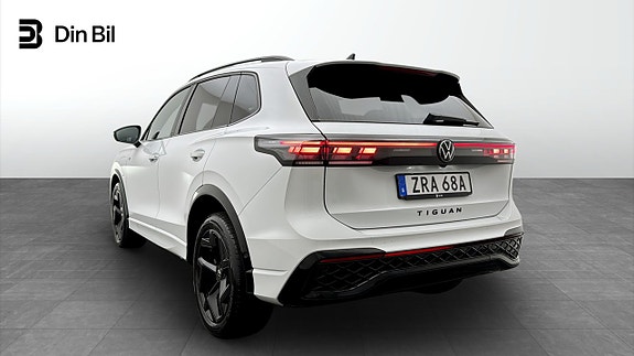 Volkswagen Tiguan 3 of 19