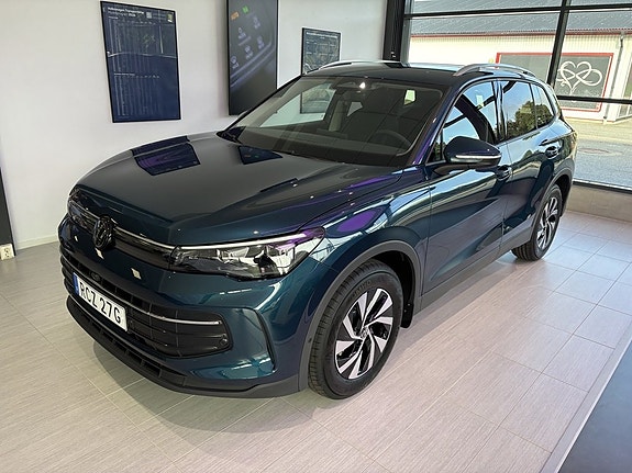 Volkswagen Tiguan 3 of 8