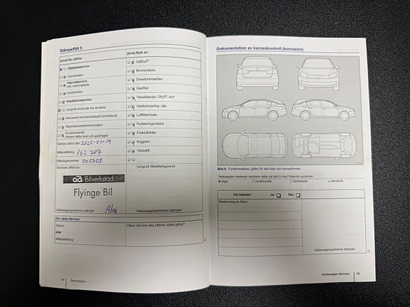 Volkswagen Passat 21 of 30