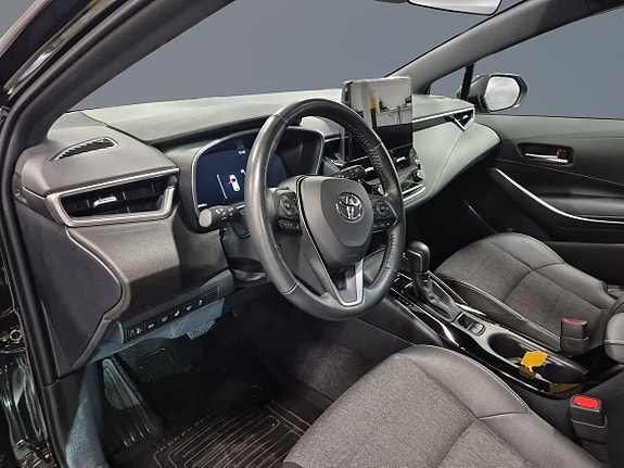 Toyota Corolla 5 of 14
