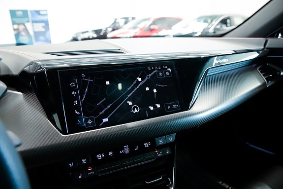 Audi e-tron 12 of 20