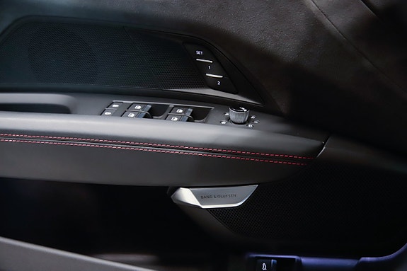 Audi e-tron 16 of 20