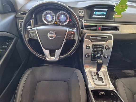 Volvo XC70 6 of 19