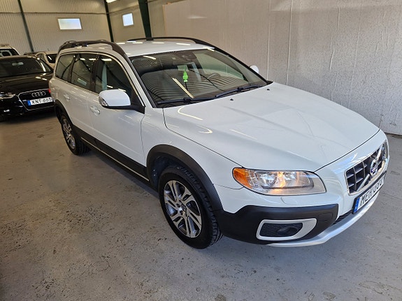 Volvo XC70 17 of 19