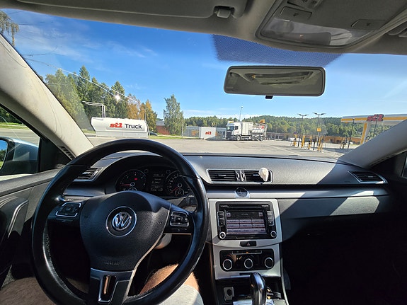 Volkswagen Passat 6 of 9
