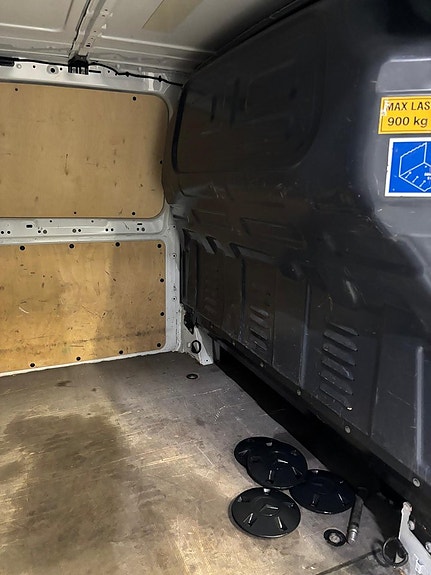 Mercedes-Benz Vito 114 9 of 16