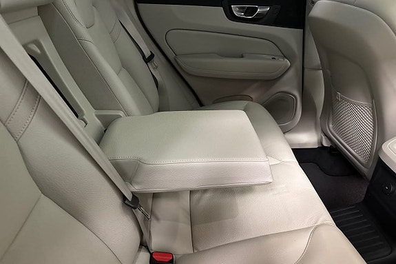 Volvo XC60 20 of 26