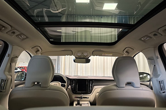 Volvo XC60 24 of 26