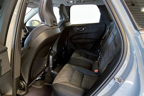 Volvo XC60 8 of 9
