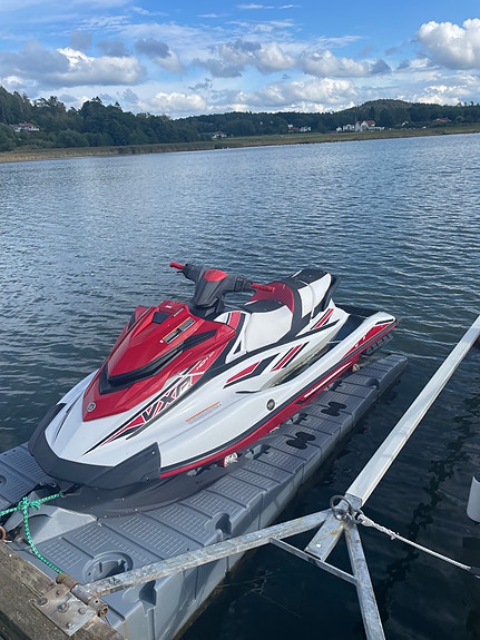 Vattenskoter Yamaha Waverunner VXR 60 + knop 72 timmar Höstpris 2 of 4