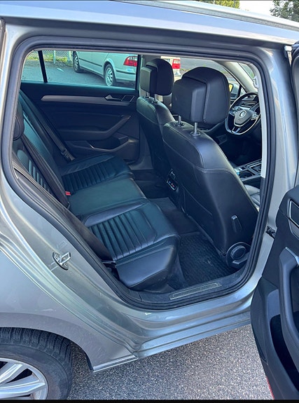 Volkswagen Passat 4 of 7