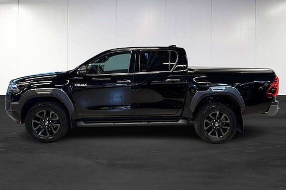 Toyota HiLux 7 of 22