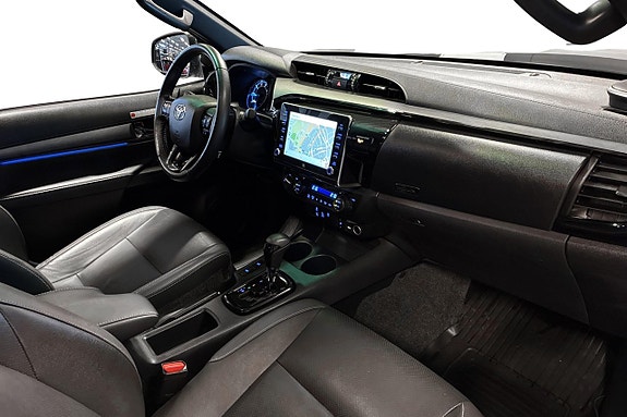 Toyota HiLux 11 of 22