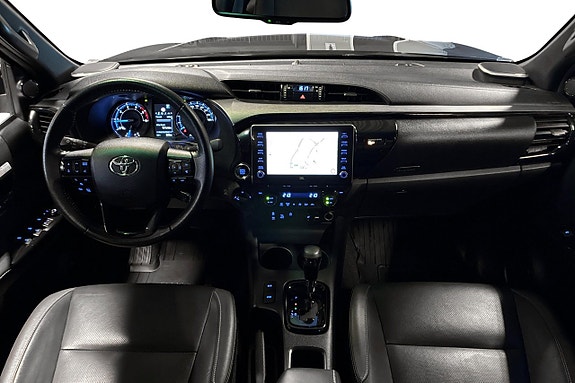 Toyota HiLux 10 of 22