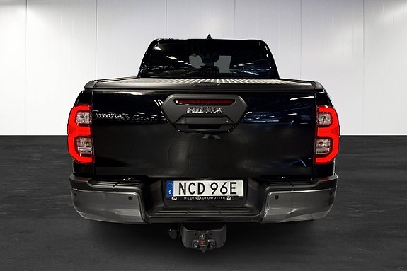 Toyota HiLux 6 of 22
