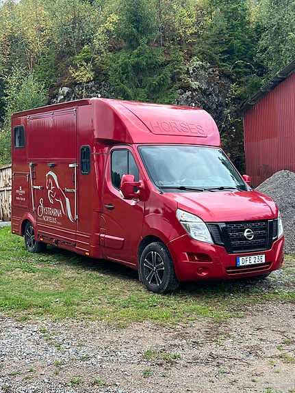Nissan Hästlastbil 5 sitsig B-kort 2 of 9