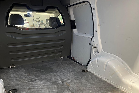 Volkswagen Caddy 22 of 27