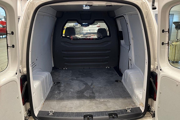 Volkswagen Caddy 21 of 27