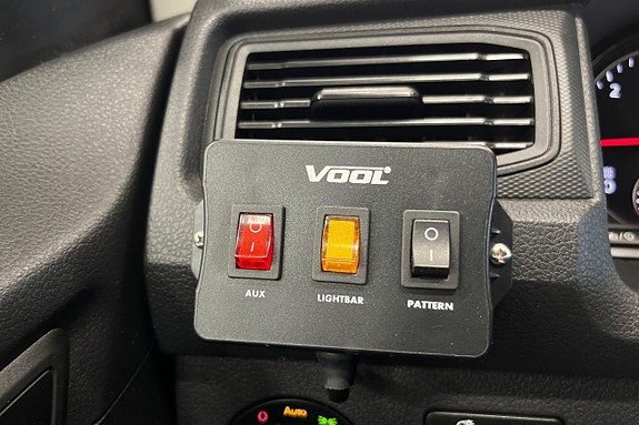 Volkswagen Caddy 15 of 27