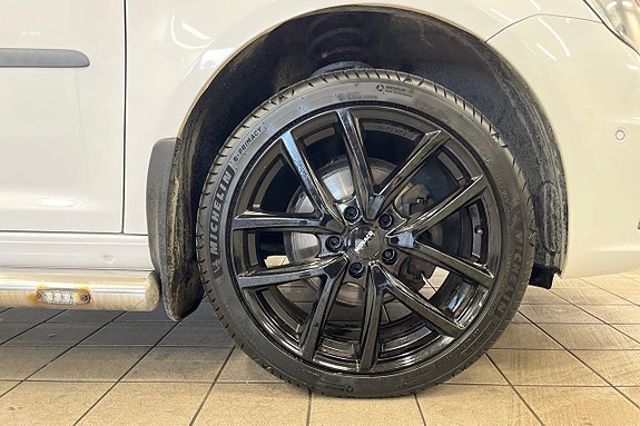 Volkswagen Caddy 10 of 27