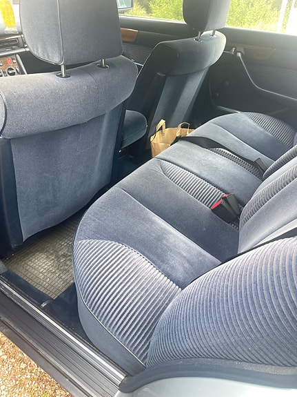 Mercedes-Benz 280 SE 6 of 6