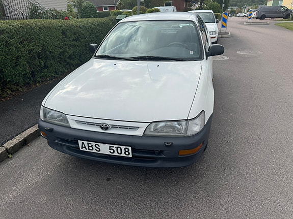 Toyota Corolla 6 of 9