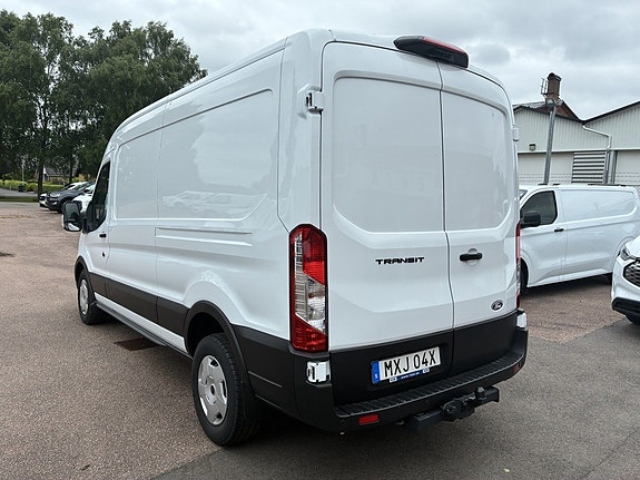 Ford Transit 6 of 12