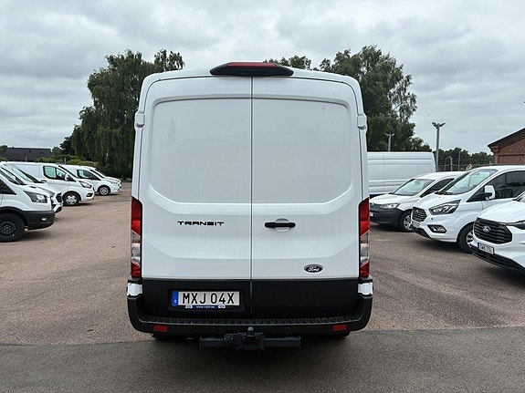 Ford Transit 5 of 12