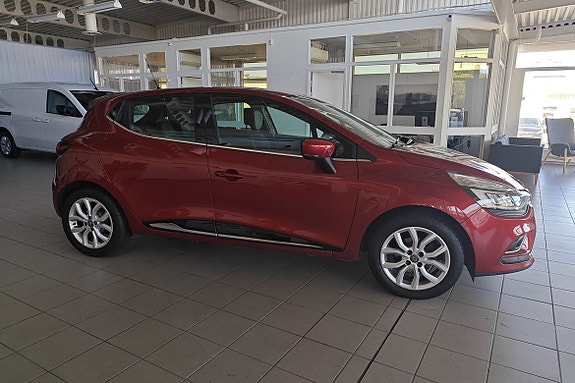 Renault Clio 9 of 18