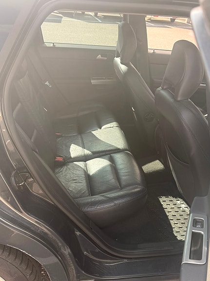 Volvo V50 3 of 11