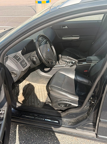 Volvo V50 5 of 11