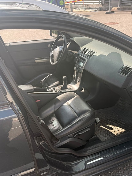 Volvo V50 6 of 11