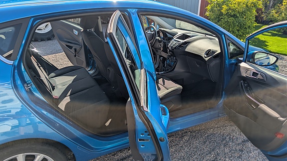 Ford Fiesta 6 of 6