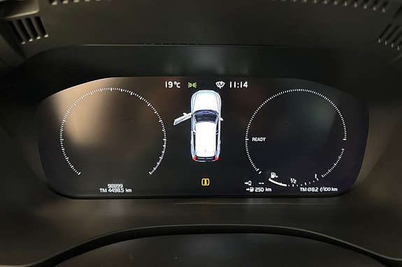 Volvo XC60 16 of 25
