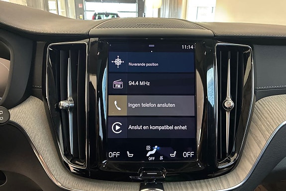 Volvo XC60 15 of 25