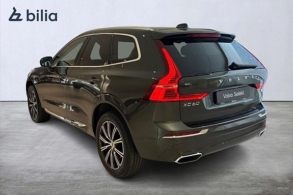 Volvo XC60 2 of 25