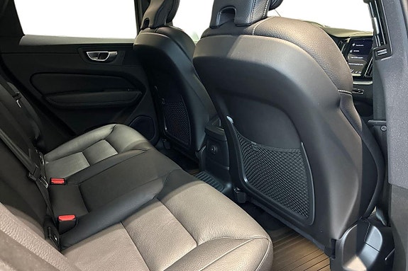 Volvo XC60 9 of 25