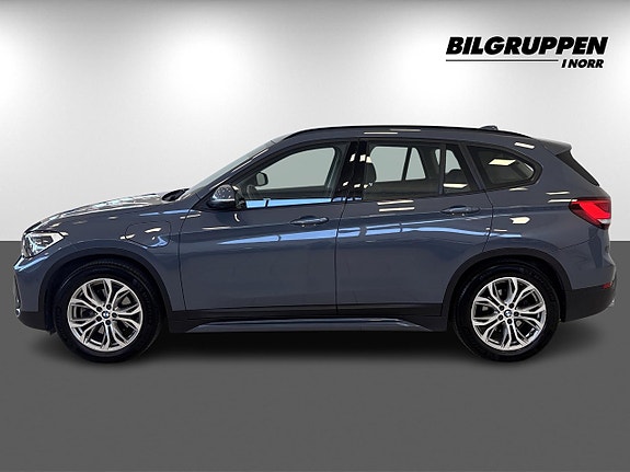 BMW X1 4 of 17