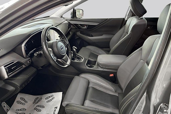 Subaru Outback 8 of 14