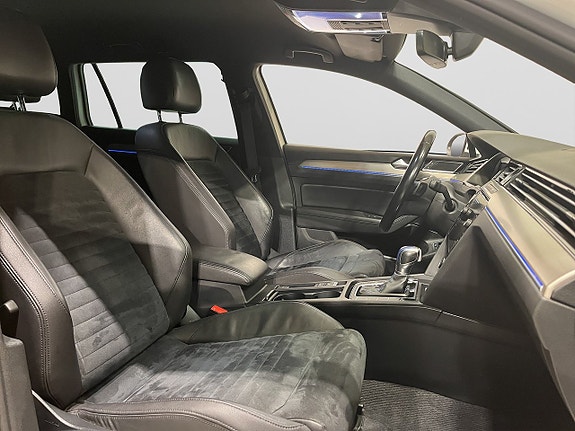 Volkswagen Passat 9 of 21