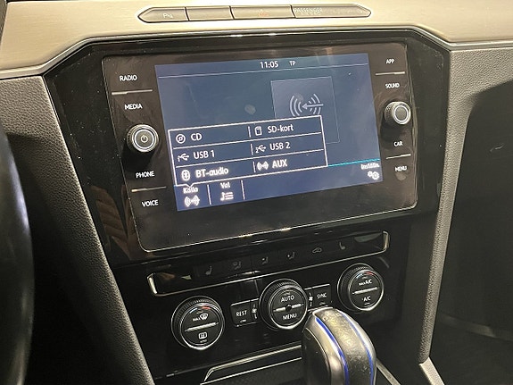 Volkswagen Passat 18 of 21