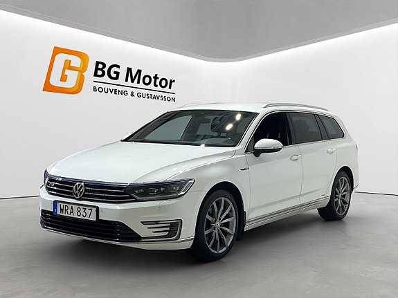 Volkswagen Passat 8 of 21