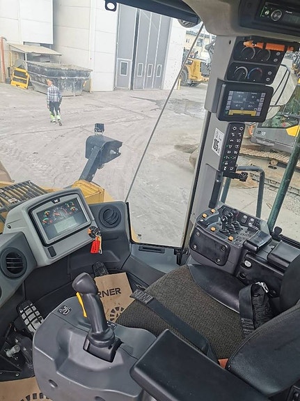 CAT 972 M XE 5 of 17
