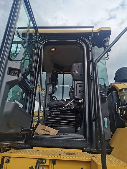 CAT 972 M XE 9 of 17