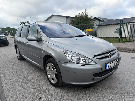 Peugeot 307 SW 3 of 21