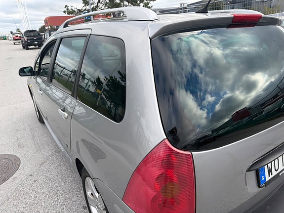 Peugeot 307 SW 20 of 21